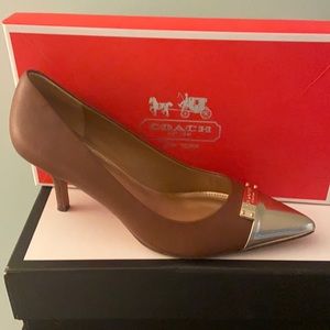 Women’s Coach Pump